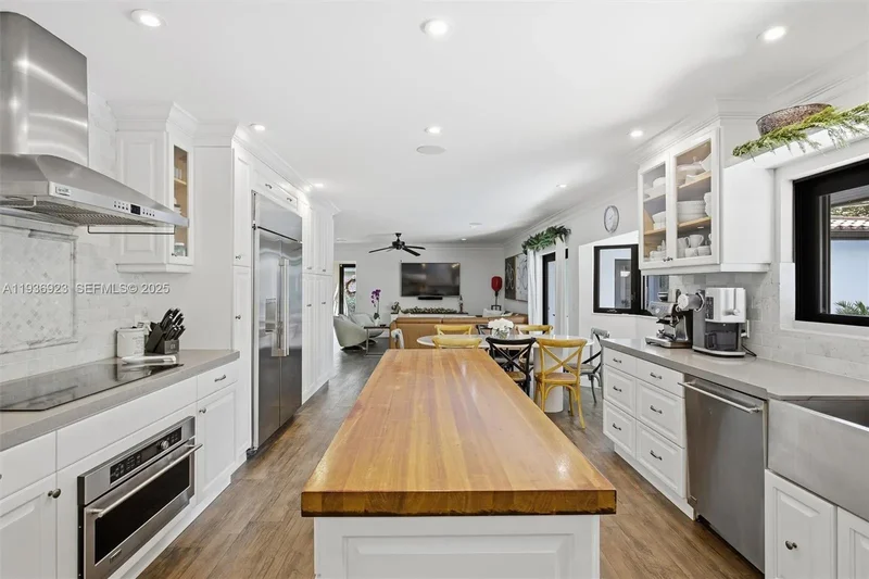12510 Ramiro St, Coral Gables, Florida, United States. - Photo 12