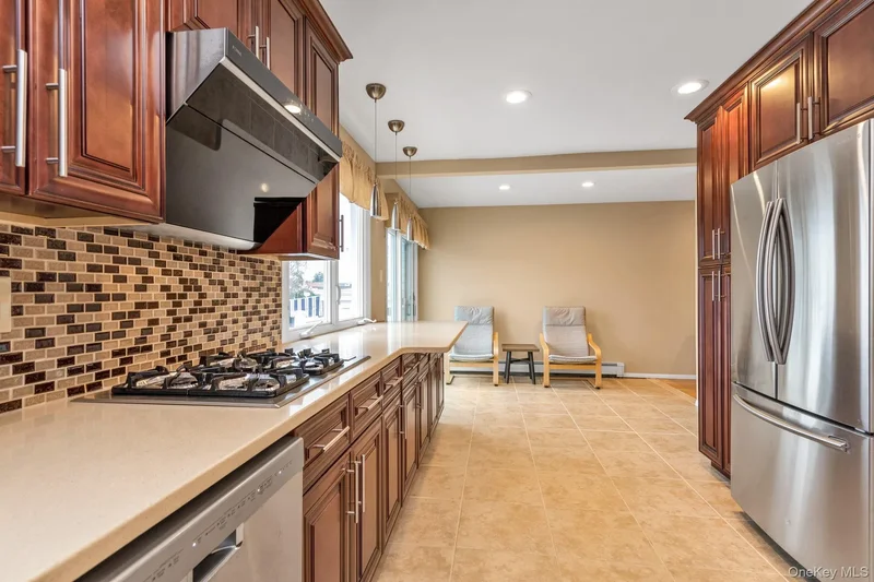2884 Bay Drive, Merrick, New York, United States. - Photo 22