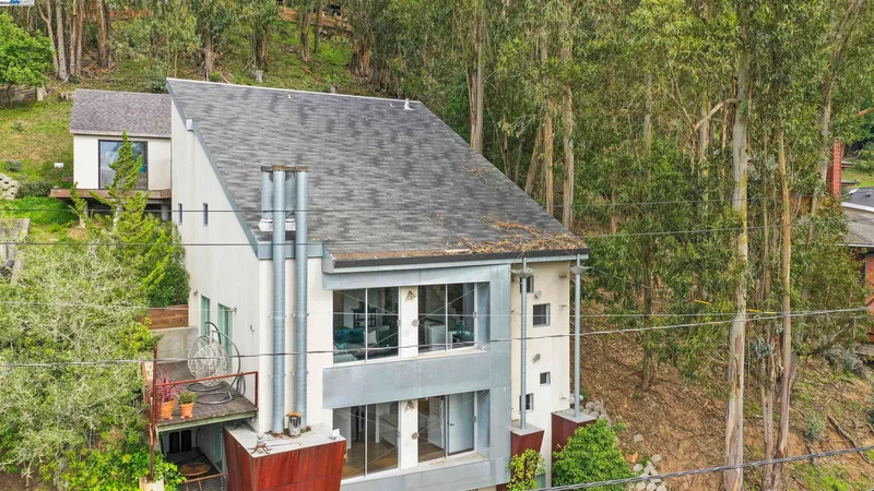 1828 Arrowhead Dr, Oakland, California, United States. - Photo 20