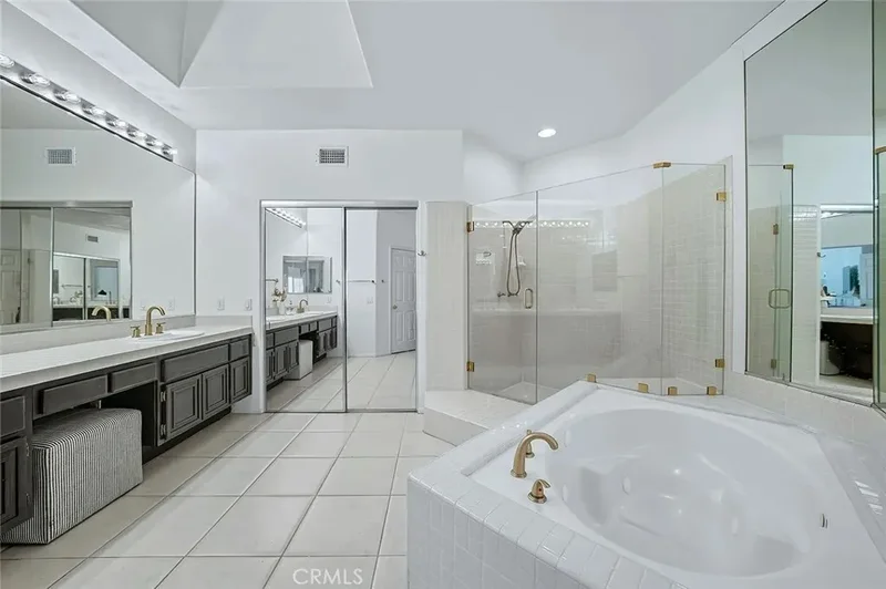 26481 La Scala, Laguna Hills, California, United States. - Photo 19