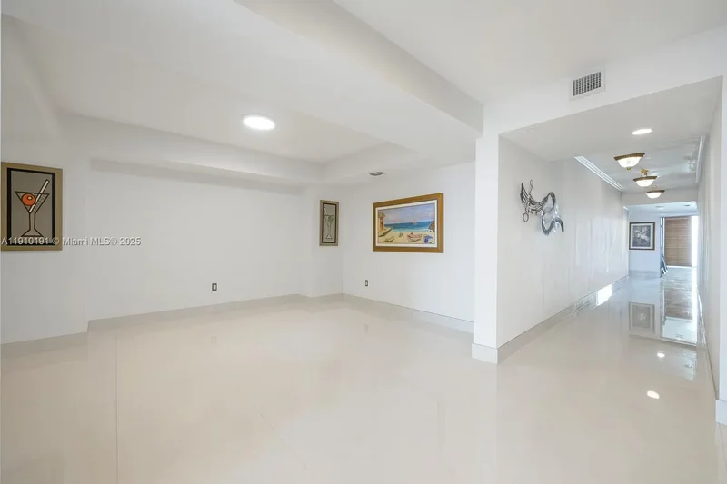 3201 NE 183rd St 1702, Golden Beach, Florida, United States. - Photo 3