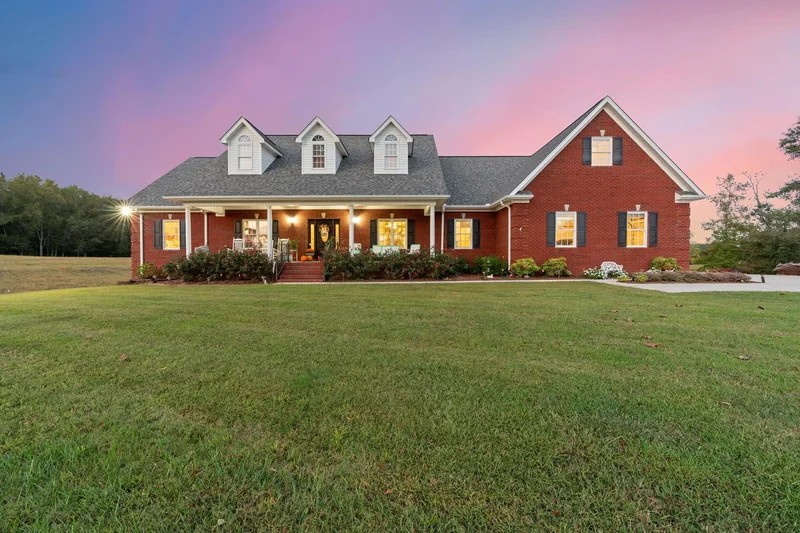853 Ellis Road, Boaz, Al 35957