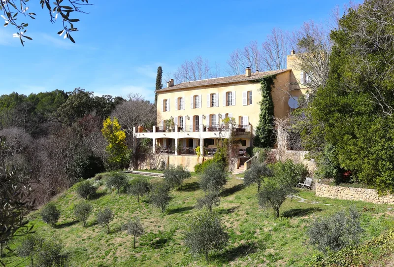 Magnificent 18th Century Provençal Bastide Near Lorgues