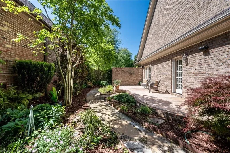 4308 Doverstone Lane, Greensboro, North Carolina, United States. - Photo 6