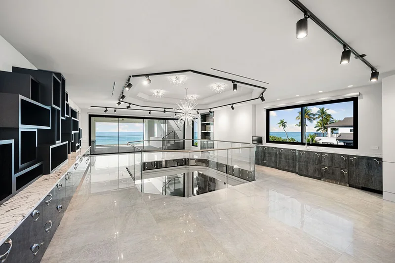 26 2nd Avenue S, Naples, FL 34102, Naples, Florida, United States. - Photo 2