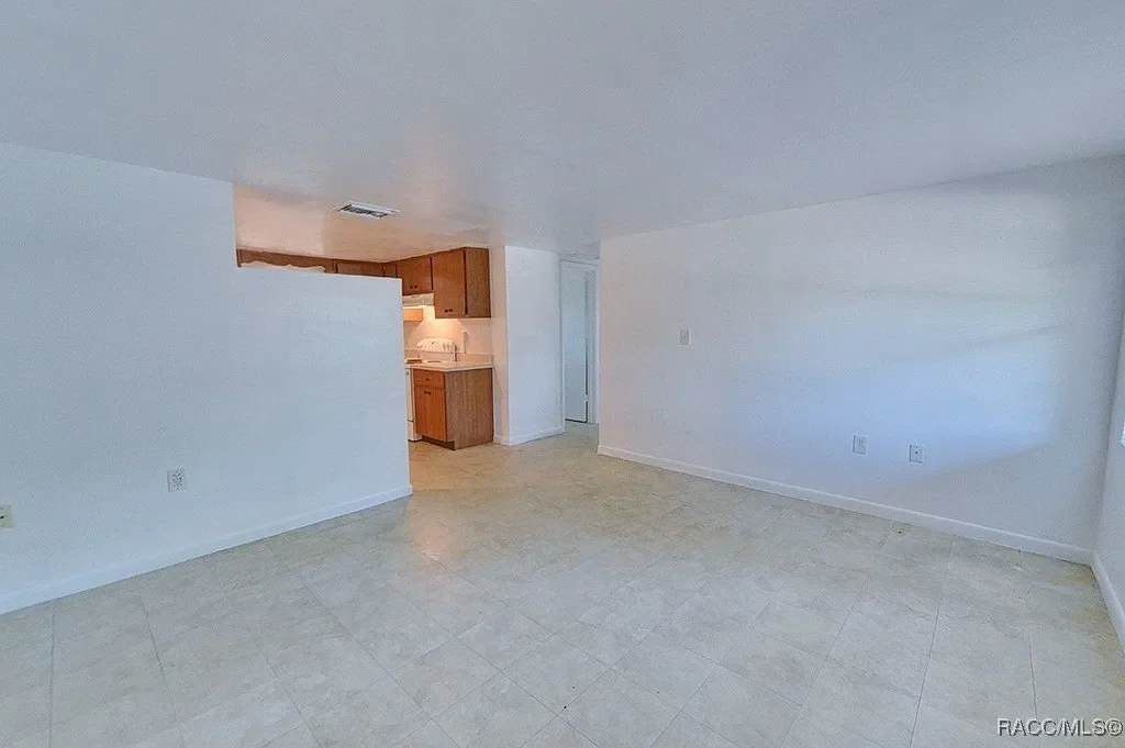 1154 NE 1st Street, Crystal River, FL 34429, Crystal River, Florida, United States. - Photo 15