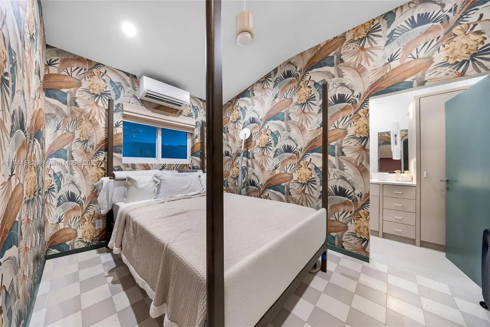 1250 NE 87th St, Miami, Florida, United States. - Photo 9