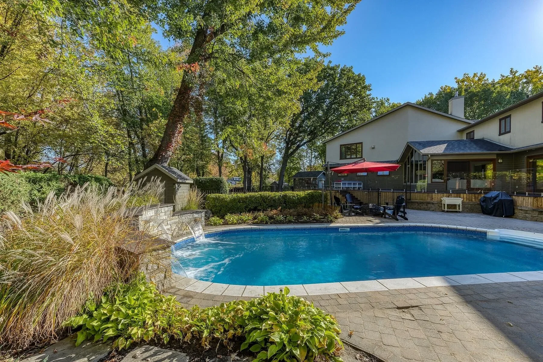 Exterior photo 10