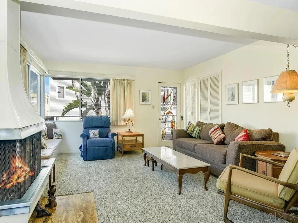 375-81 Rosecrans Street, San Diego, California, United States. - Photo 10