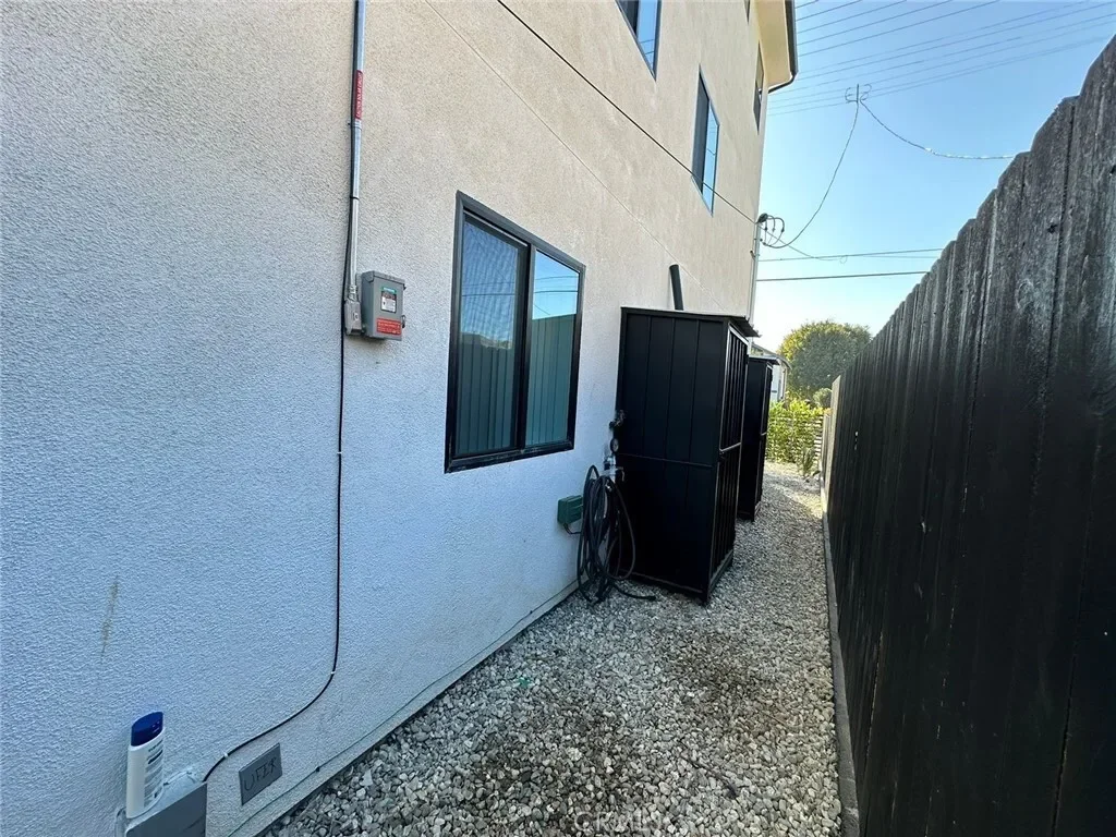 235 E 29th Street, LOS ANGELES, CA 90011, Los Angeles, California, United States. - Photo 14
