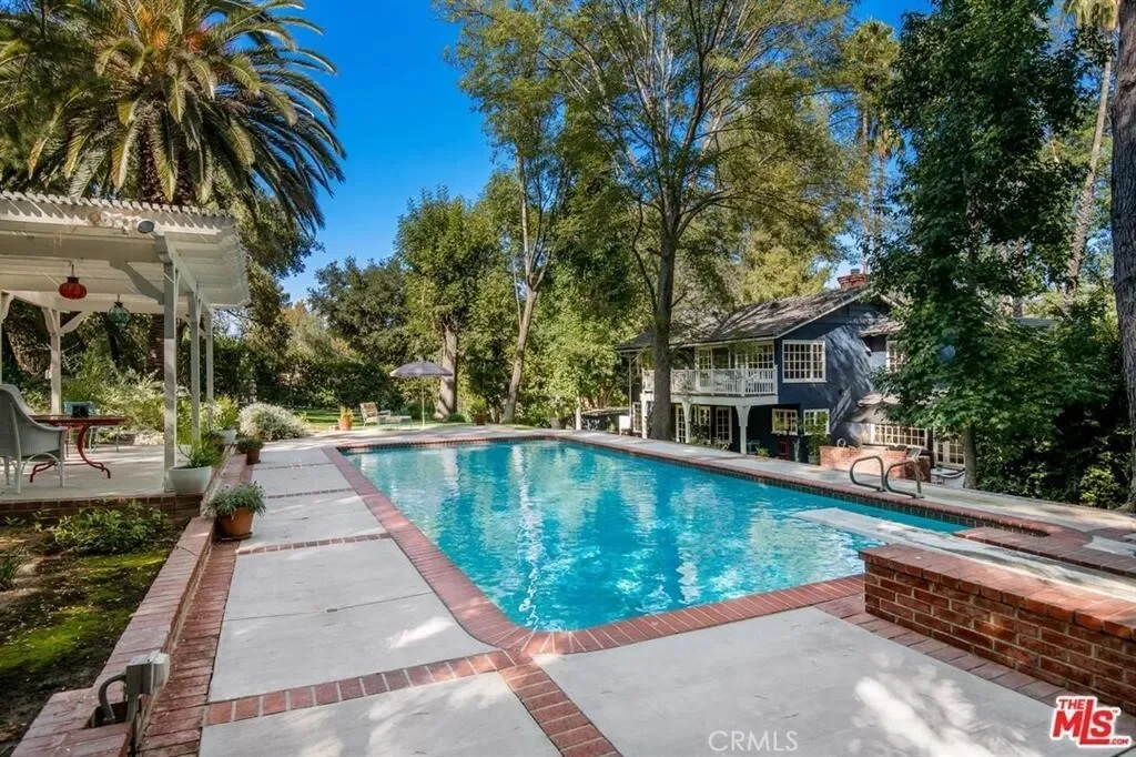 5255 ROUND MEADOW Road, Hidden Hills, California, United States. - Photo 10