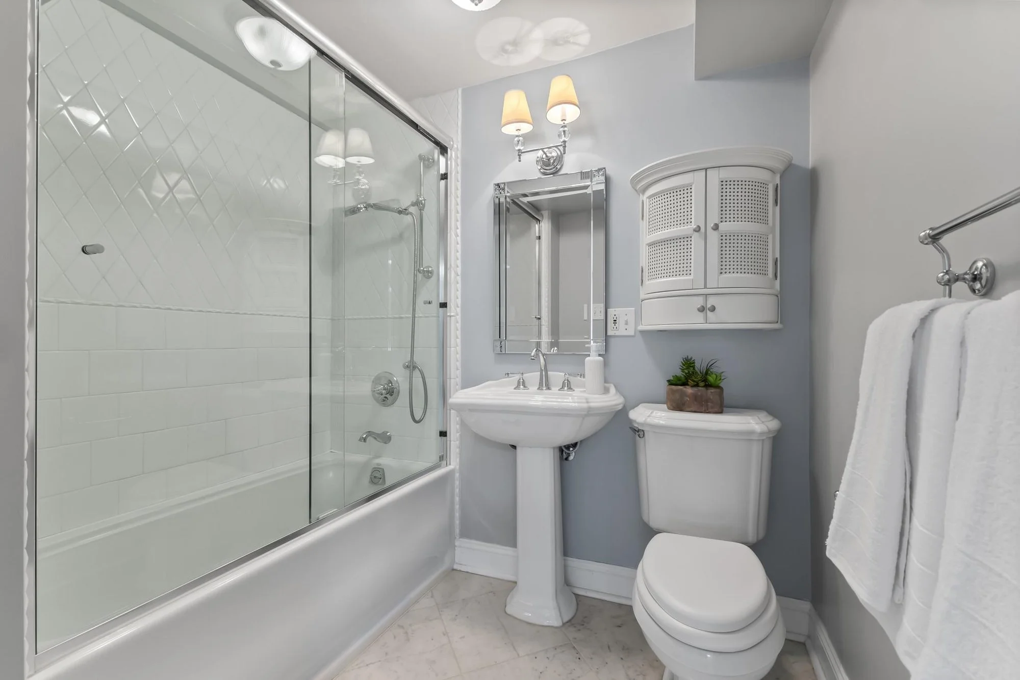 103 Queen Street , Alexandria, VA 22314, Alexandria, Virginia, United States. - Photo 13