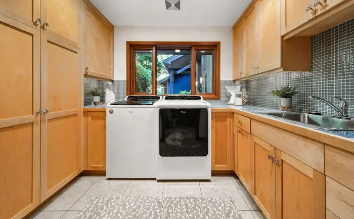 18 Holly Ln, Mercer Island, Washington, United States. - Photo 35