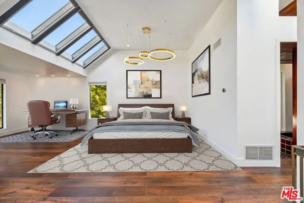 3372 Longridge Terrace, Los Angeles, California, United States. - Photo 15