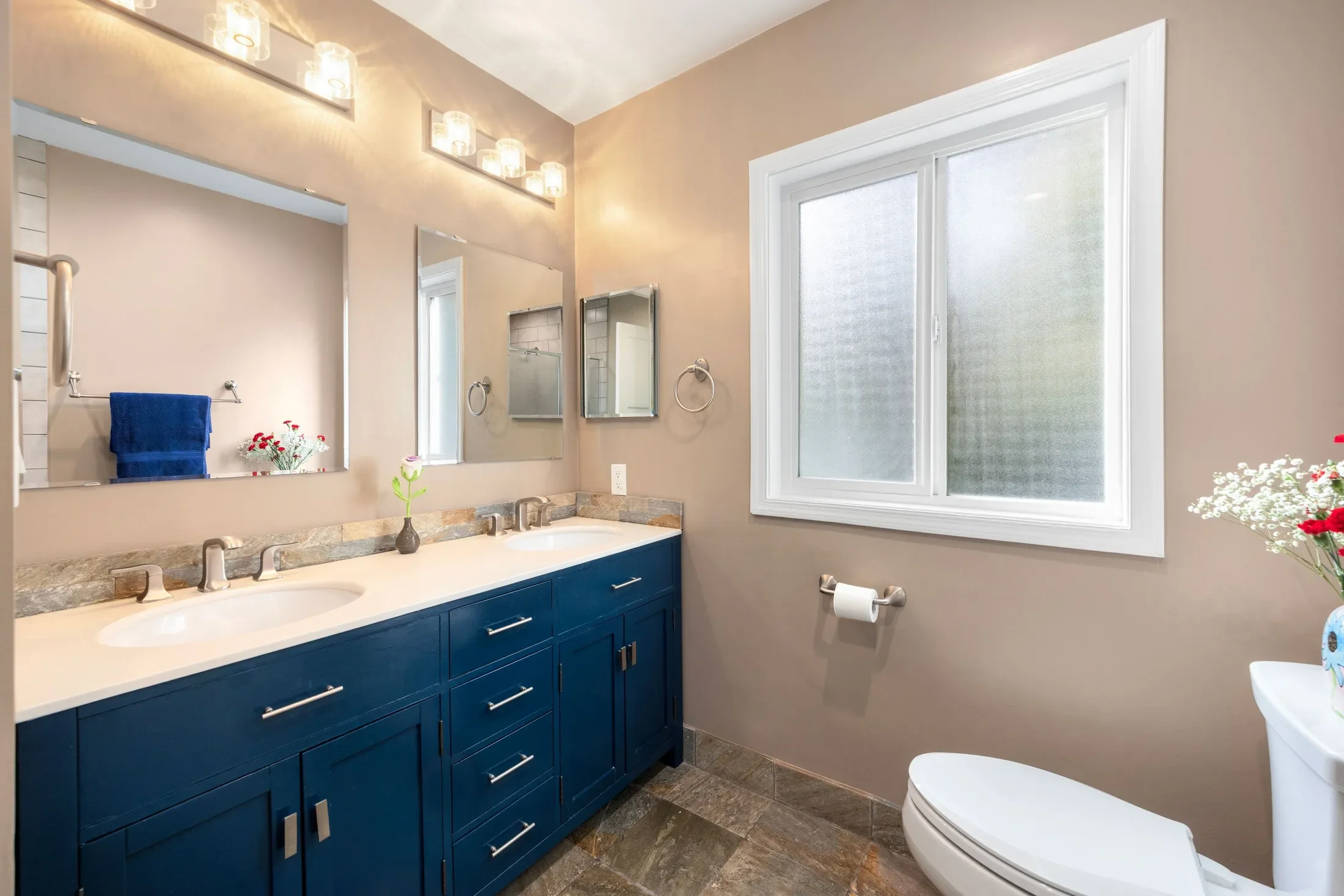 16600 Gilmore Street, Van Nuys, CA 91406, Los Angeles, California, United States. - Photo 24