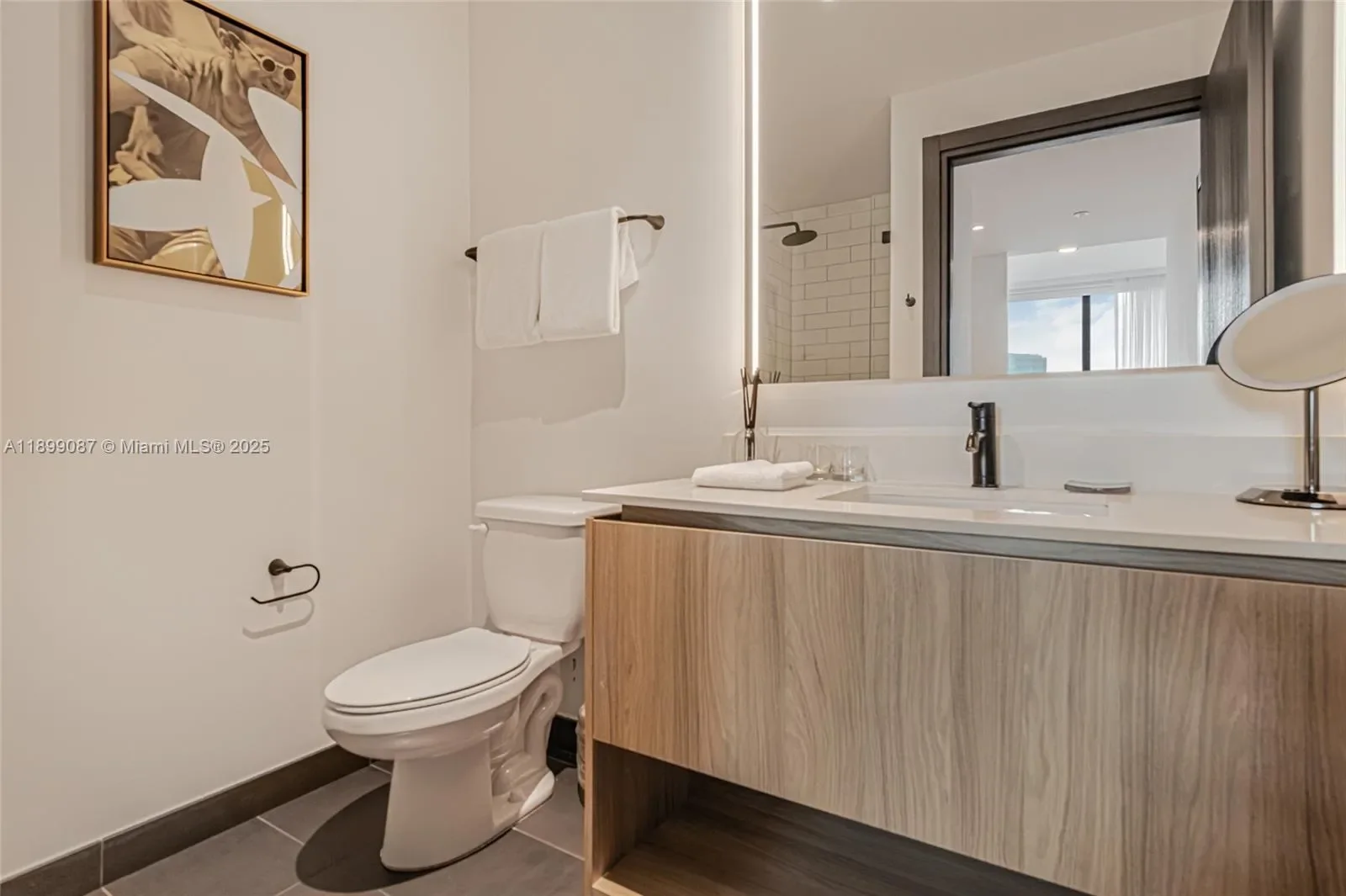 398 NE 5th St 3017, Miami, Florida, United States. - Photo 18