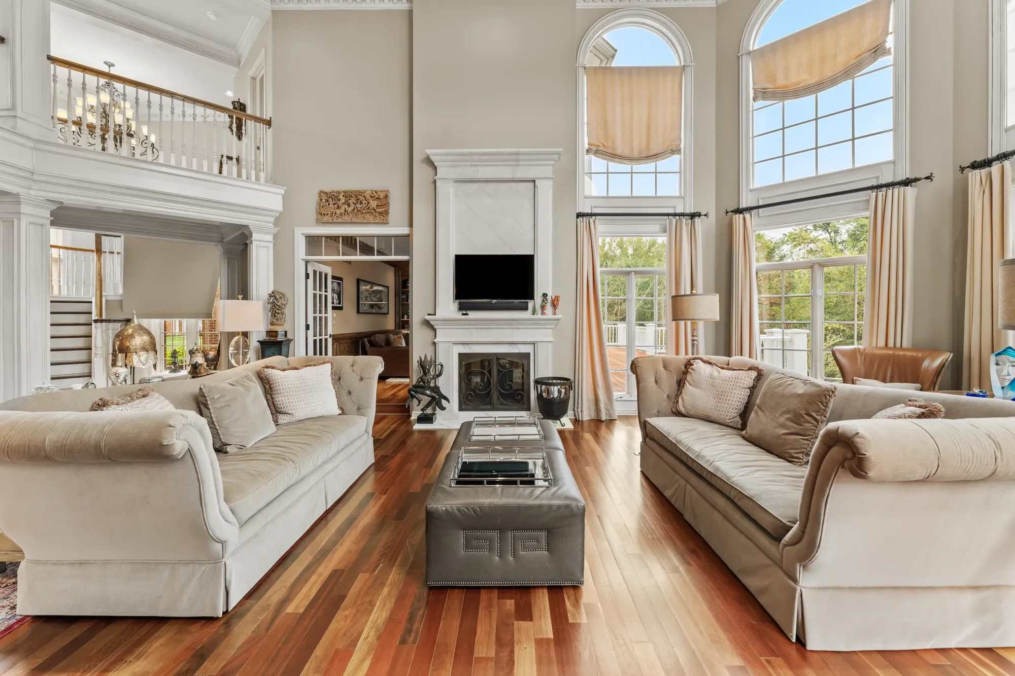 41 Manderleigh Estates Court , Frontenac, MO 63131, Town and Country, Missouri, United States. - Photo 2
