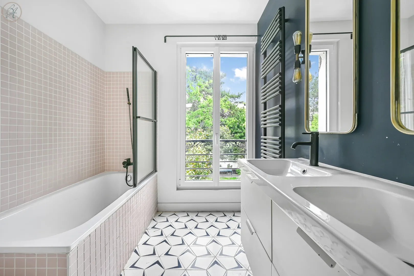 Boulogne-Billancourt, Île-de-France, France. - Photo 18