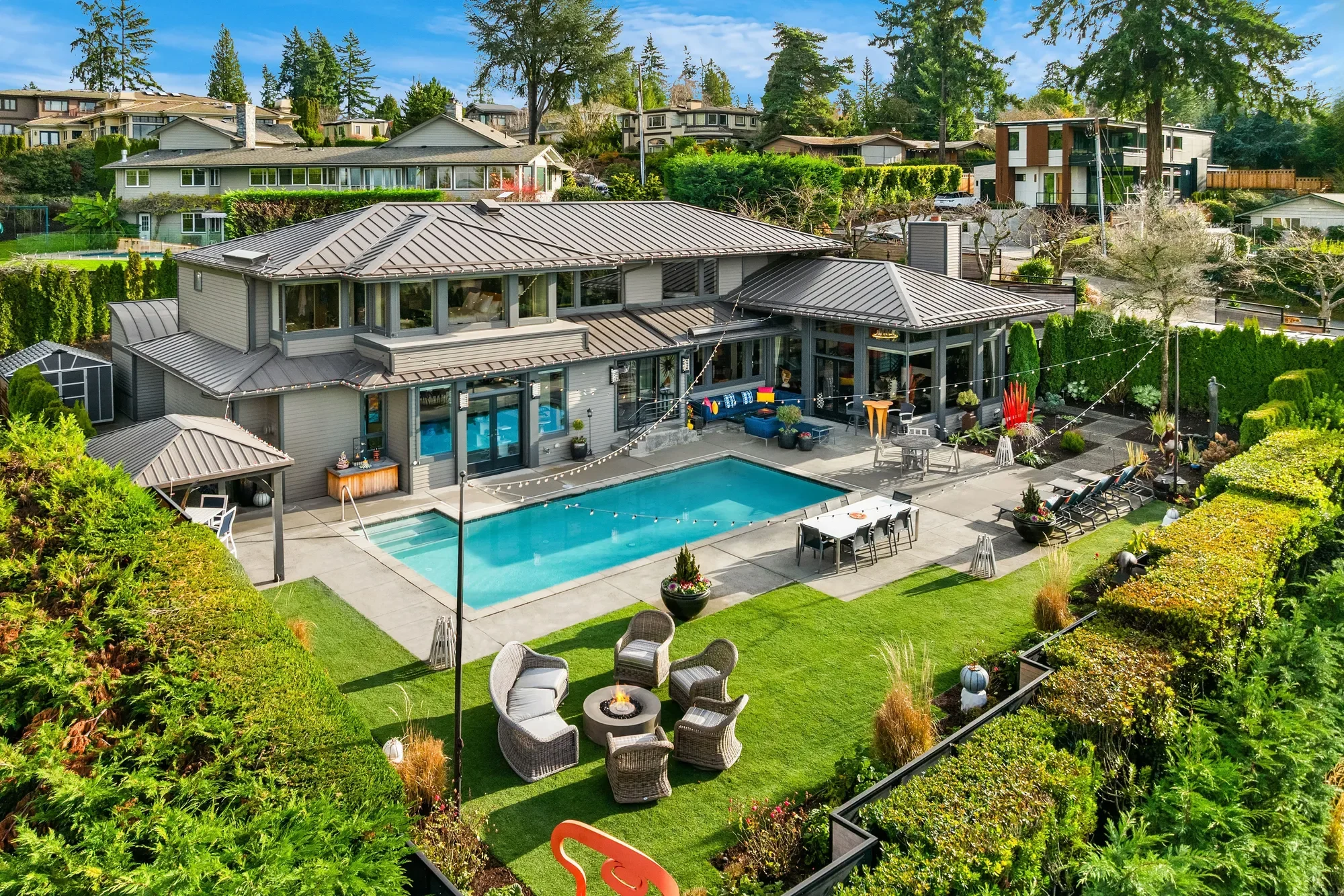 9600 Northeast 28th Street , Clyde Hill, WA 98004, Bellevue, Washington, United States. - Photo 6