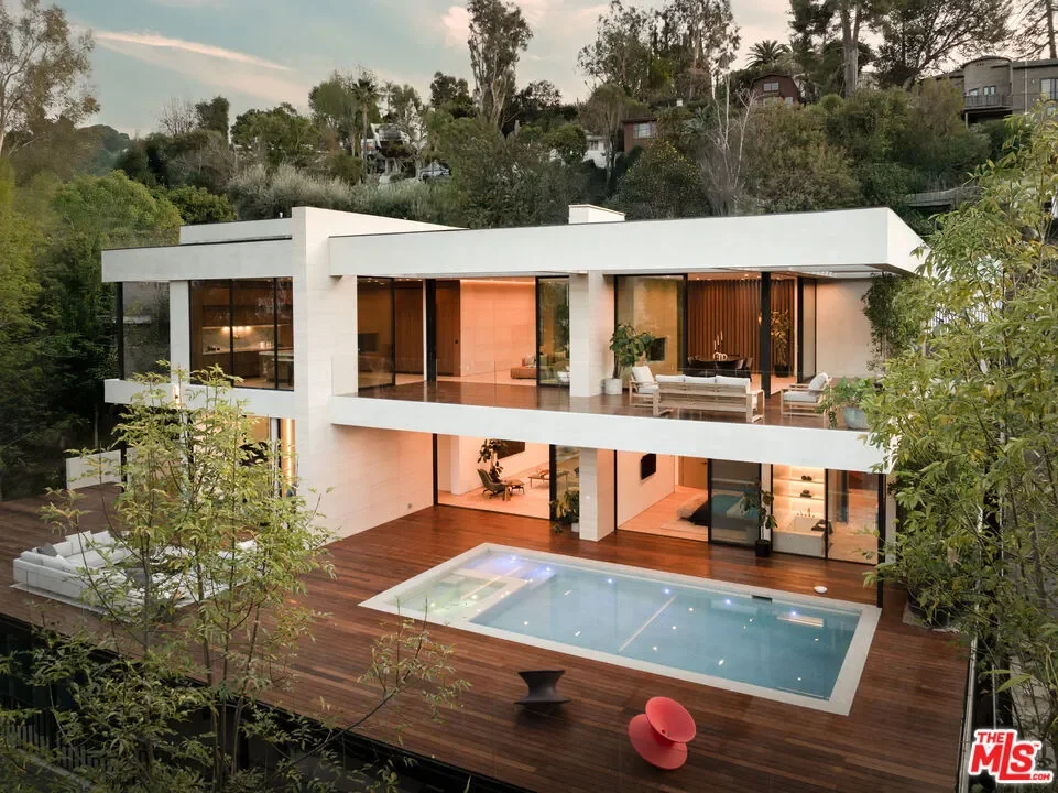3748 Berry Drive, Los Angeles, California, United States. - Photo 3