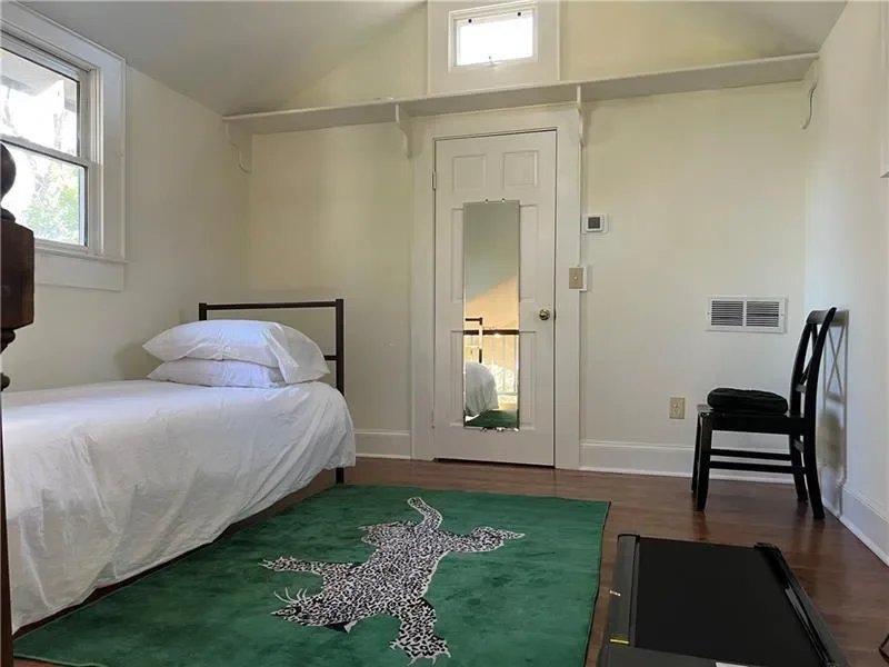 284 Lakeview Avenue NE, Atlanta, Georgia, United States. - Photo 4