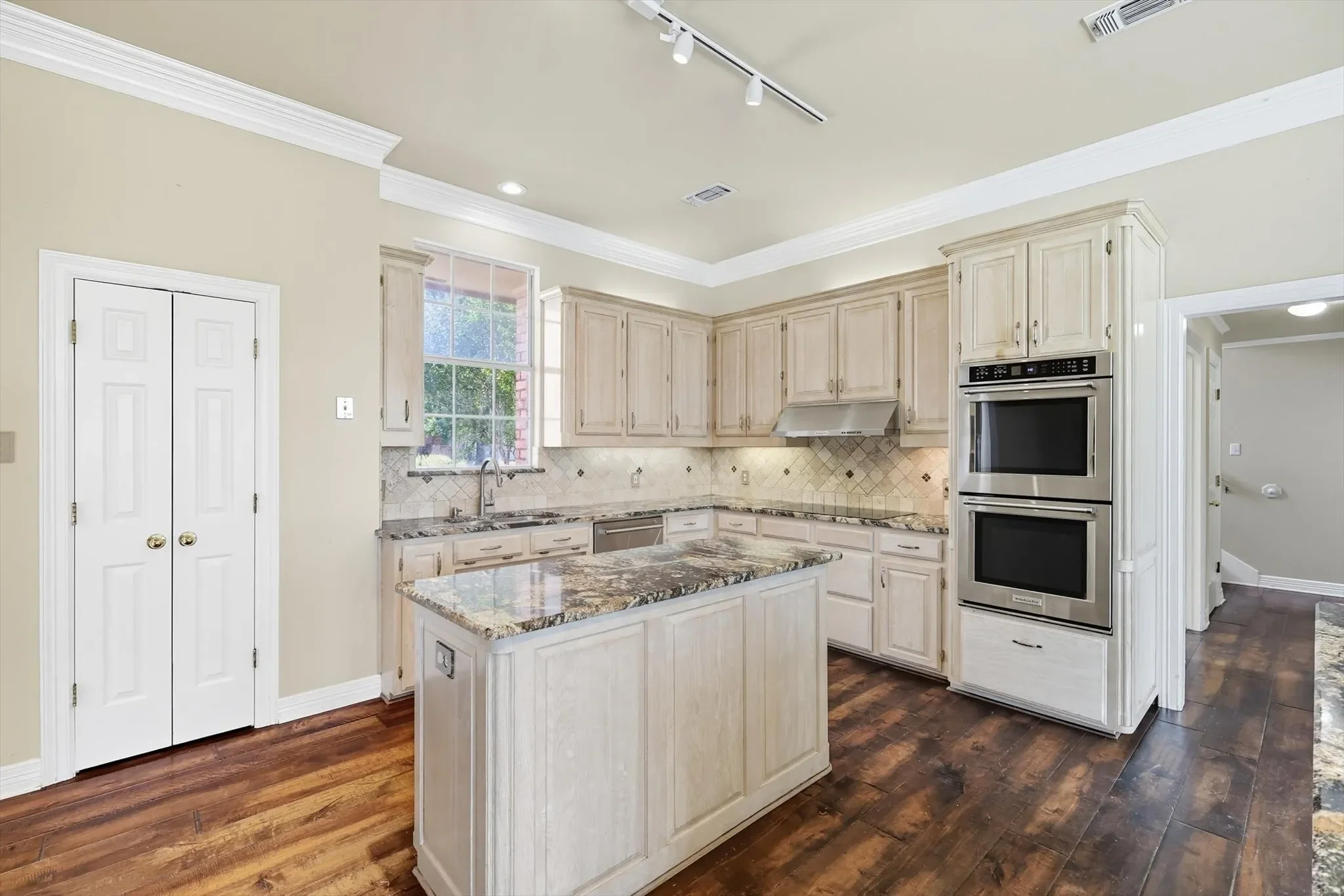 143 Lakeview Drive , Aledo, TX 76008, Aledo, Texas, United States. - Photo 15