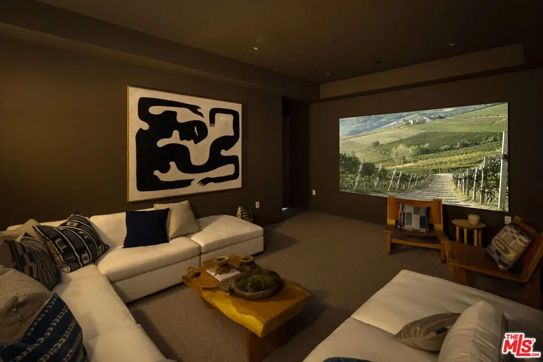 4828 Radford Ave, Los Angeles, California, United States. - Photo 12