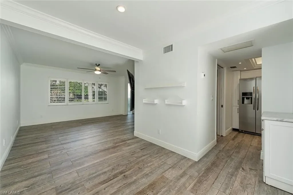 Gallery photo 12