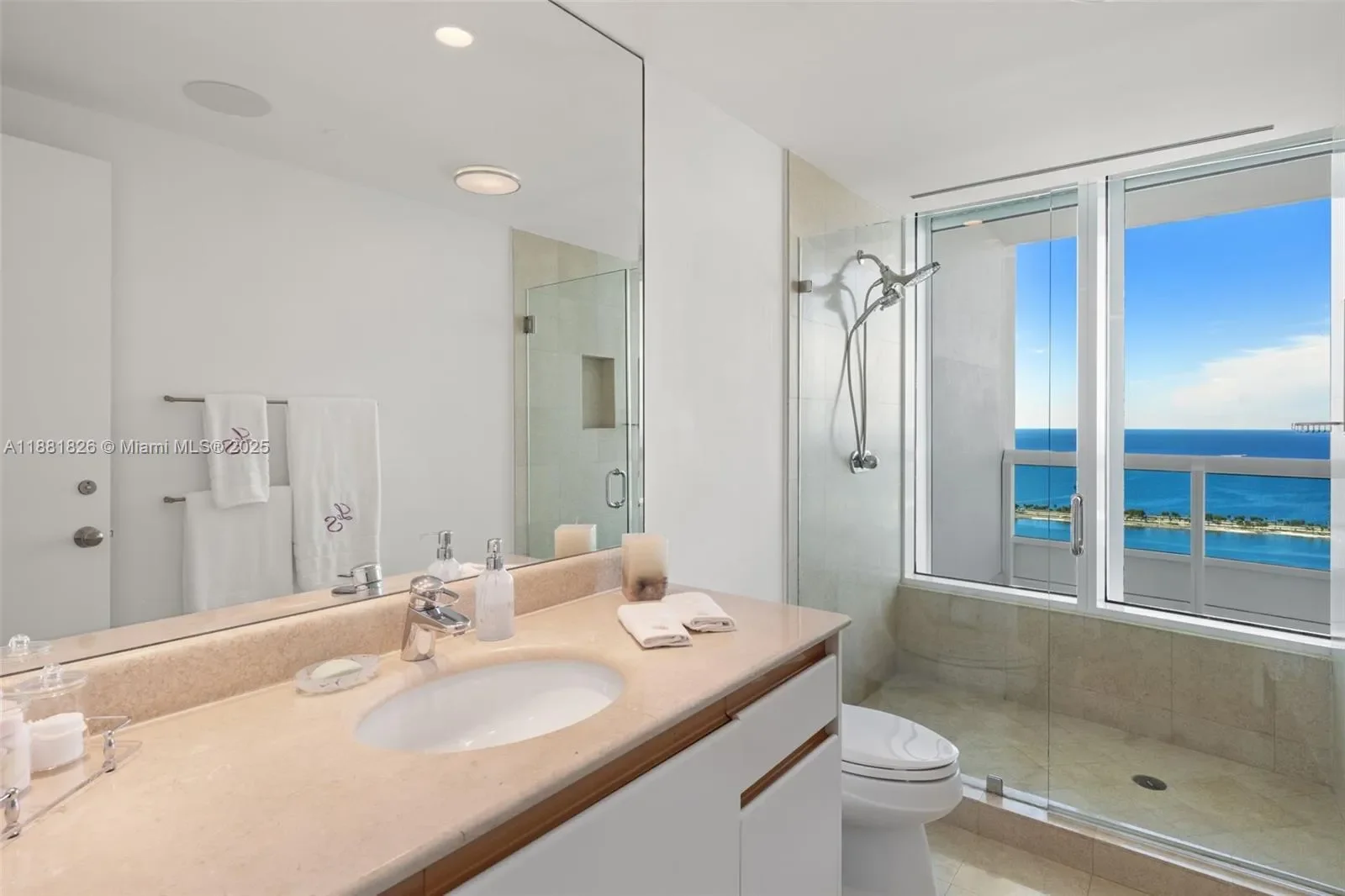 1643 Brickell Ave 4102, Miami, Florida, United States. - Photo 30