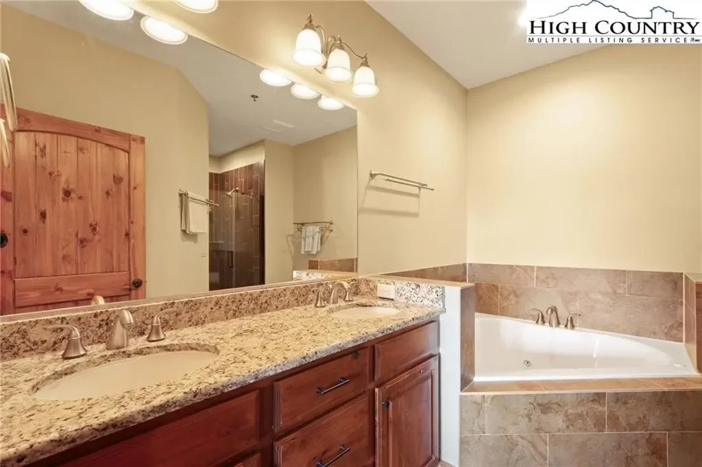 552 Penny Lane 2B, Banner Elk, NC 28604, Banner Elk, North Carolina, United States. - Photo 10