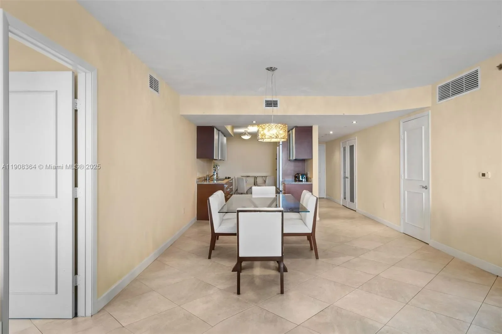 1800 S Ocean Dr 2603, Hallandale Beach, Florida, United States. - Photo 3