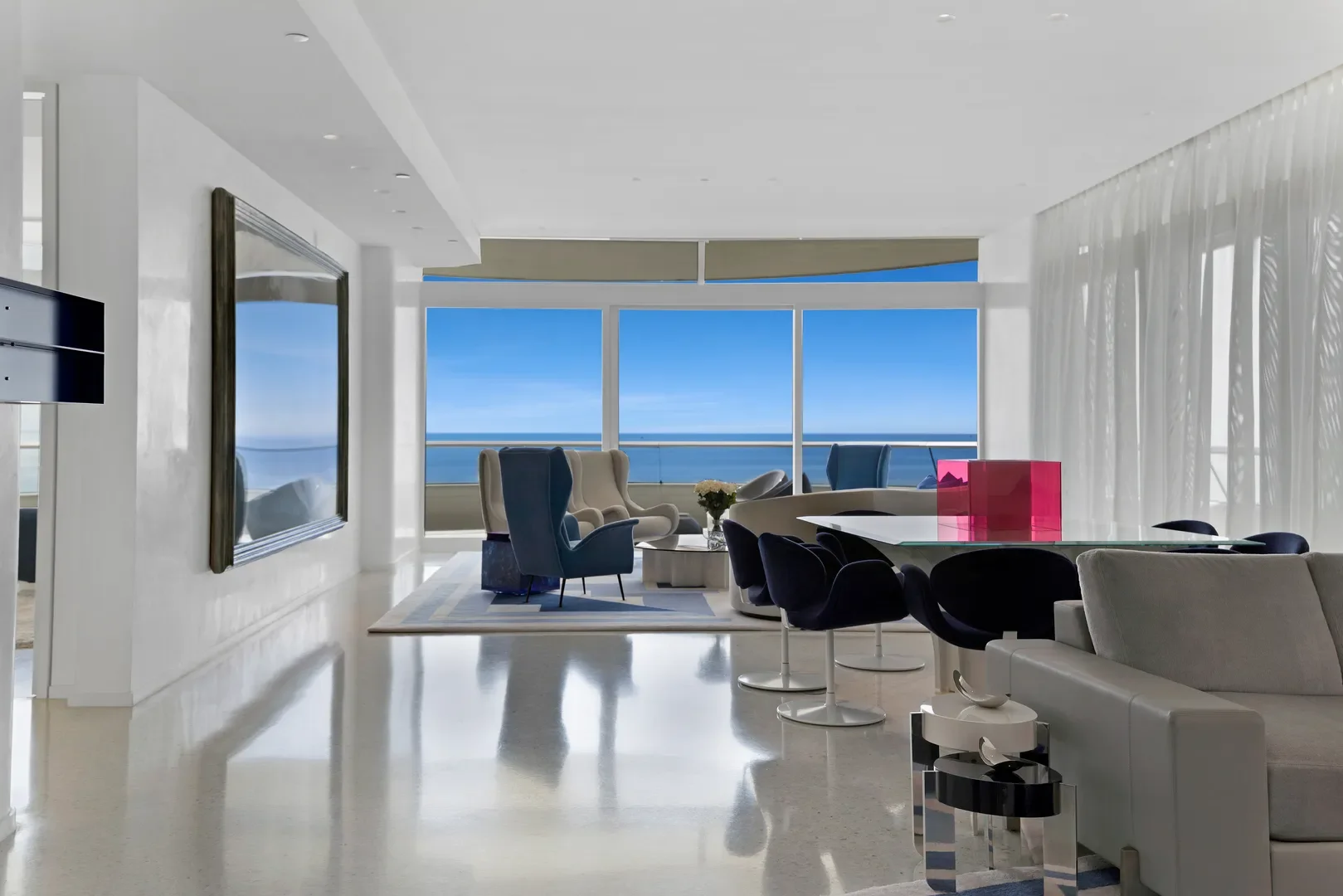 3315 Collins Ave, Miami Beach, Florida, United States. - Photo 3