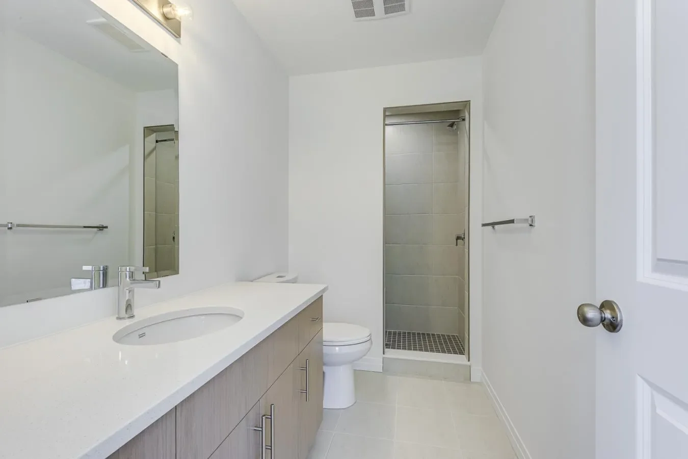 66 Thatcher Drive, Guelph, Ontario, Canada. - Photo 12