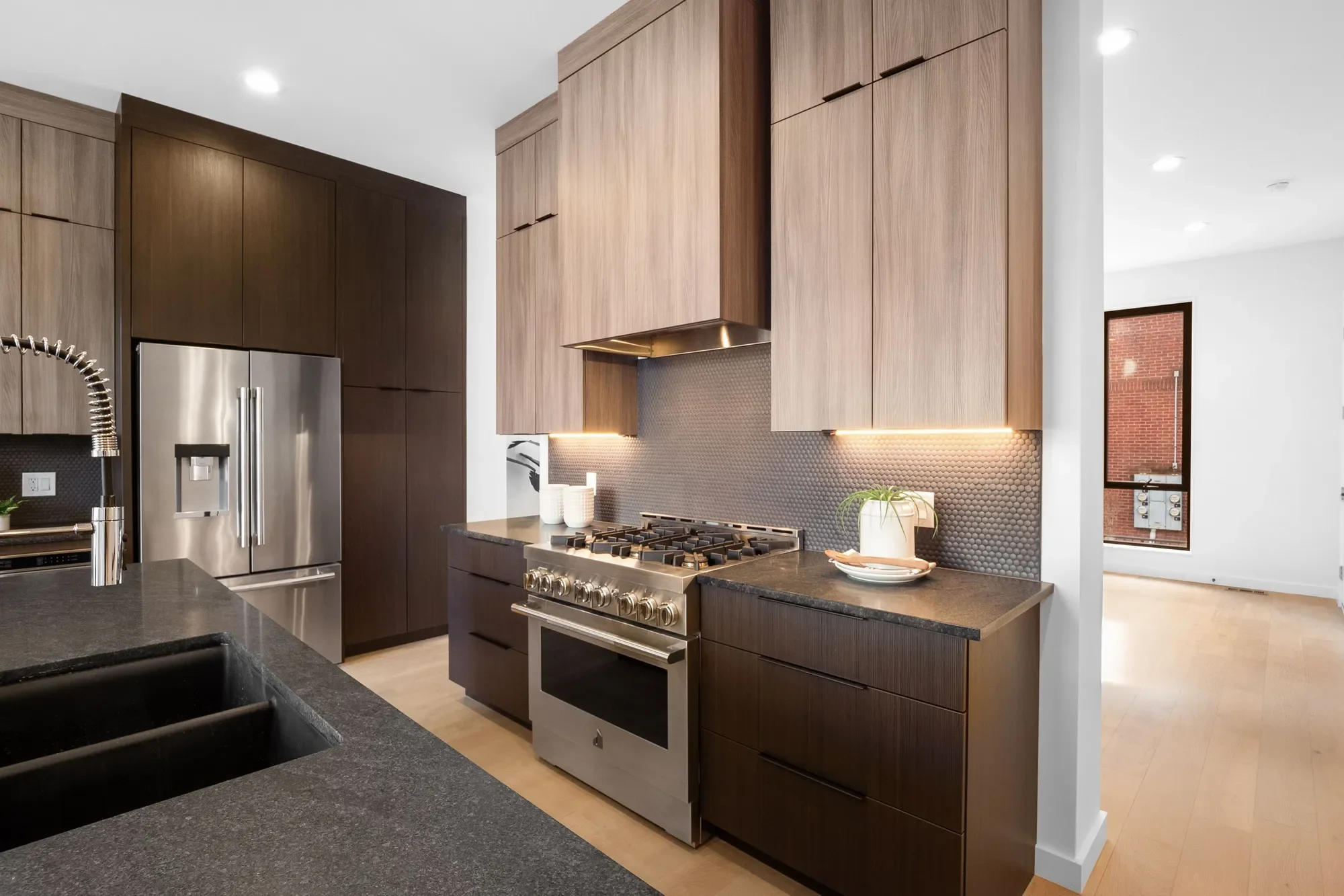 215 North Sarah Street #13 , St. Louis, MO 63108, St. Louis, Missouri, United States. - Photo 10