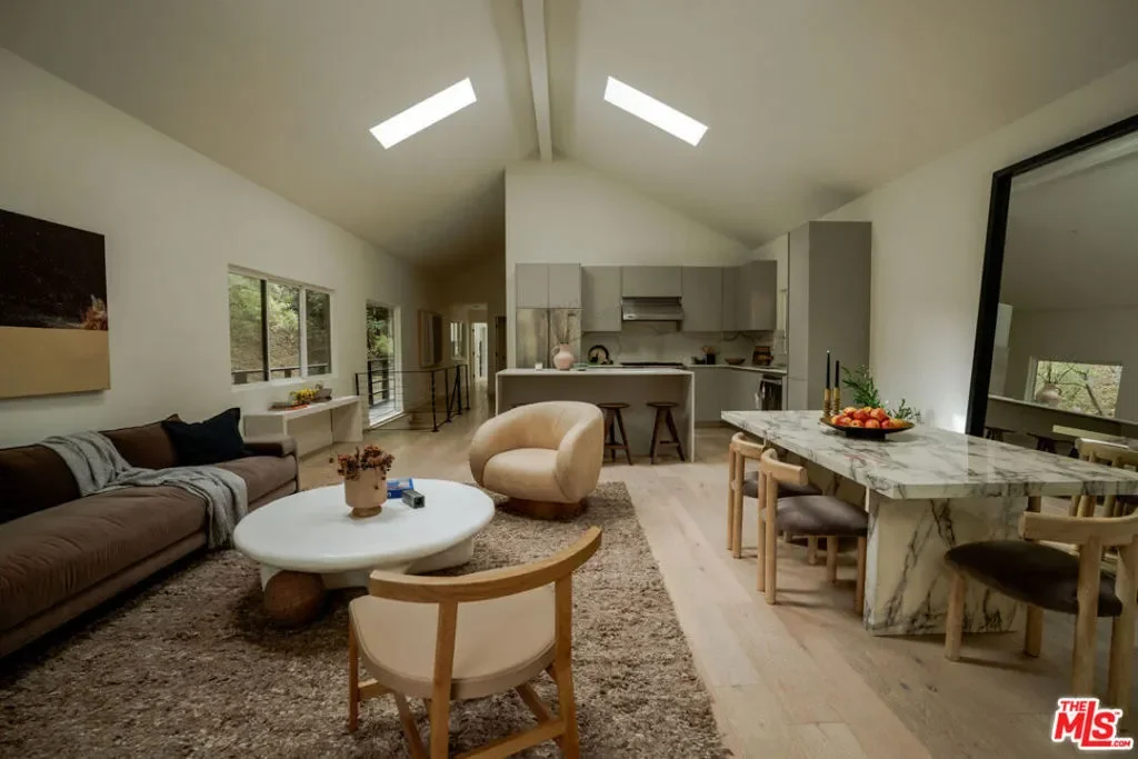 2351 Mariscal Lane, Los Angeles, California, United States. - Photo 21