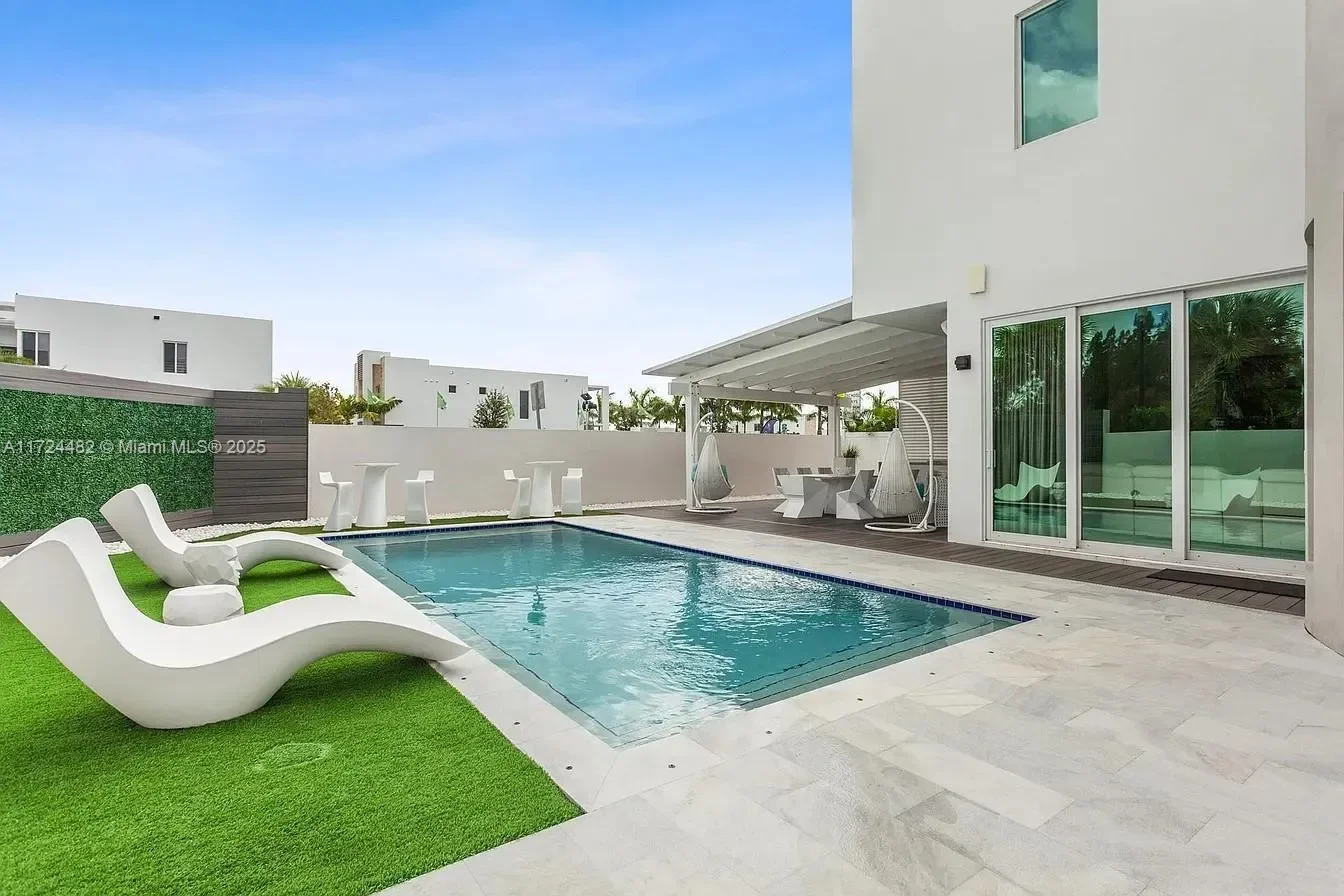 6821 NW 104th Ct, Doral, Florida, United States. - Photo 7