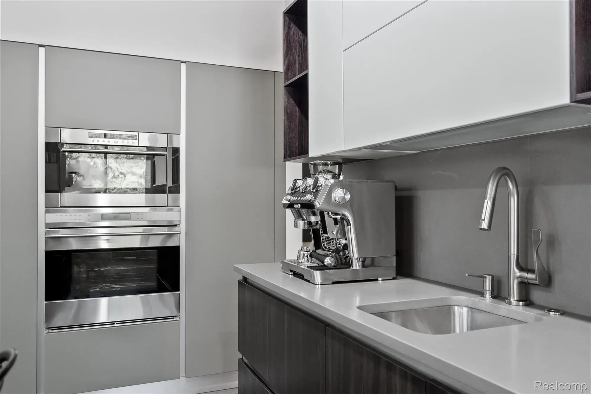 7371 Lindenmere Drive, Bloomfield Hills, MI 48301, Bloomfield Hills, Michigan, United States. - Photo 17