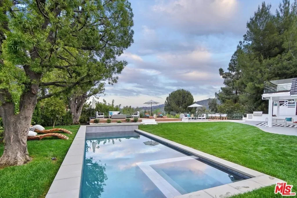 4050 Clarinda Drive, Los Angeles, California, United States. - Photo 24