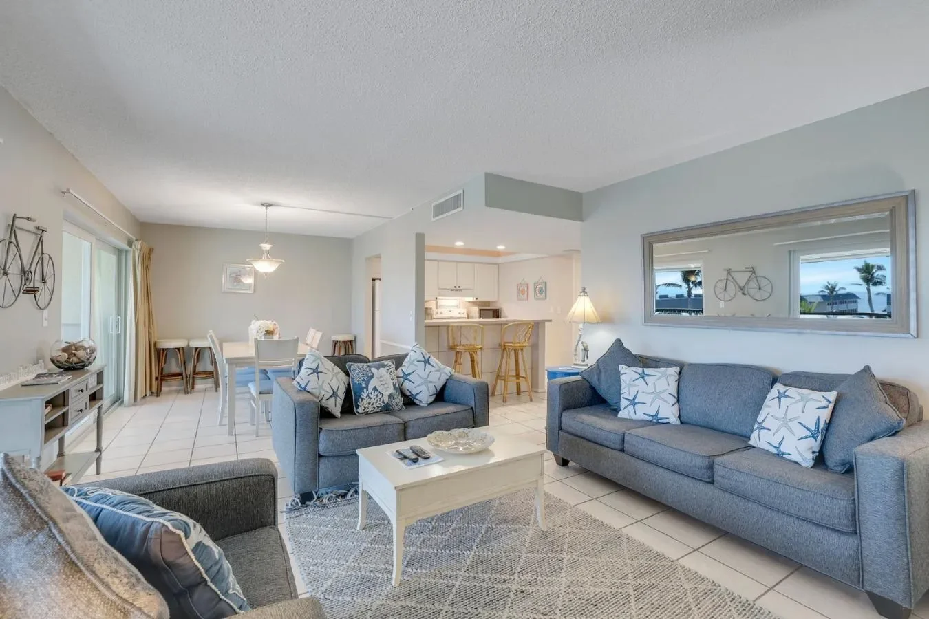 1246 Fulgur St, Sanibel, Florida, United States. - Photo 3