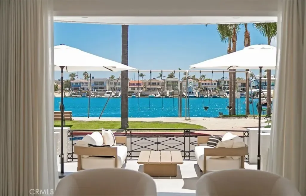 2401 Bayshore Drive, Newport Beach, California, United States. - Photo 49