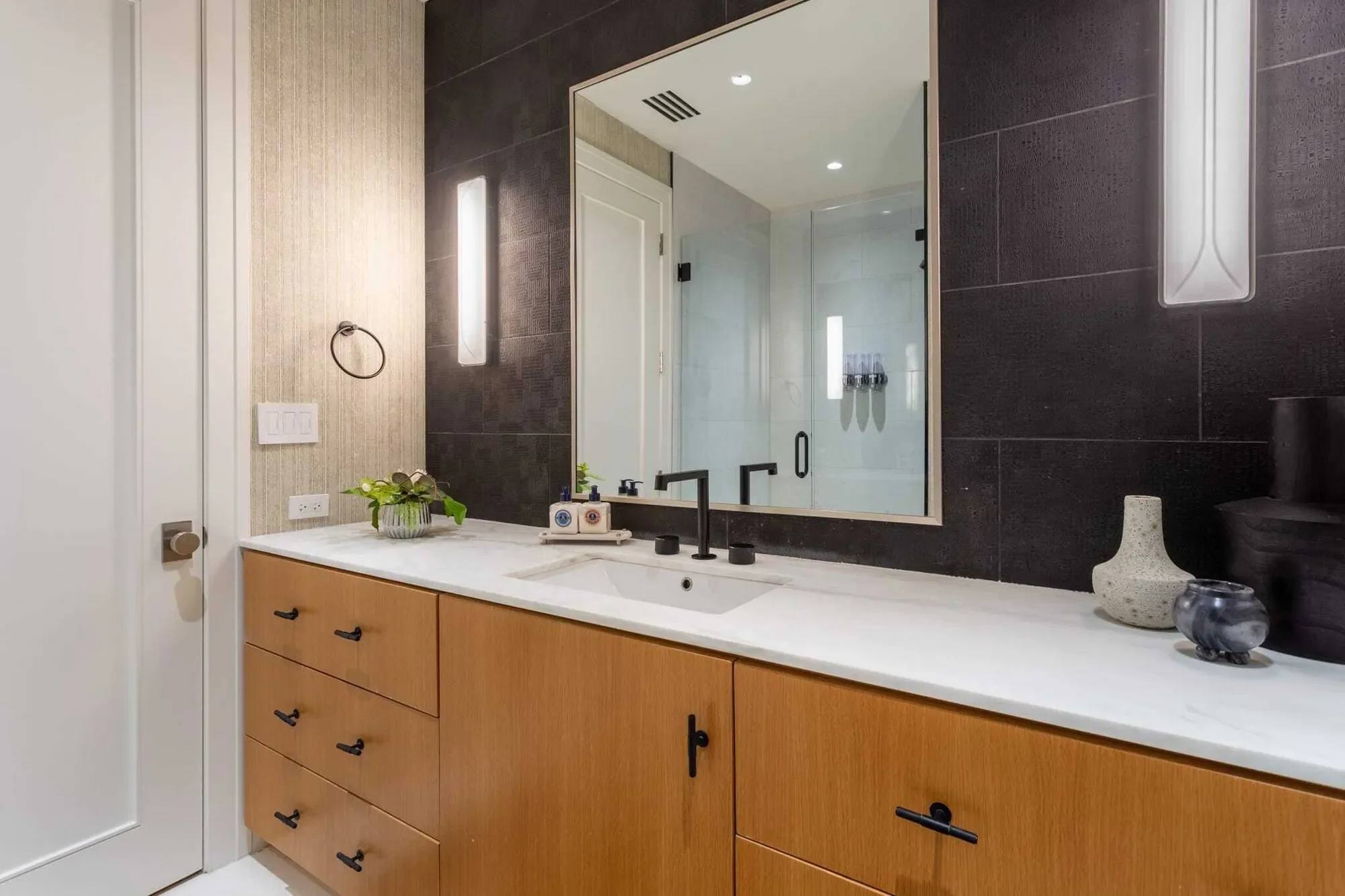 2300 WOLF Street, #7D, Dallas, TX, 75201, USA, Dallas, Texas, United States. - Photo 24