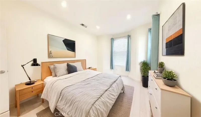 644 Milford, Los Angeles, California, United States. - Photo 18