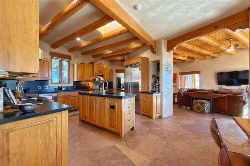 2160 Paseo Iglesias, Santa Fe, NM 87501, Santa Fe, New Mexico, United States. - Photo 30