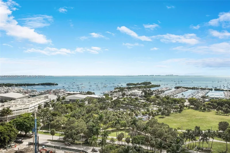 2821 S Bayshore Dr 15C, Miami, Florida, United States. - Photo 13