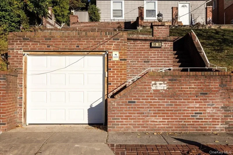 19633 Foothill Avenue, Holliswood, NY, 11423, USA, New York, New York, United States. - Photo 5