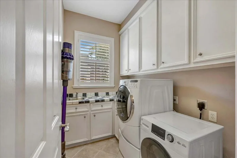 15103 Coral Oak Court, Houston, TX 77059, Houston, Texas, United States. - Photo 18