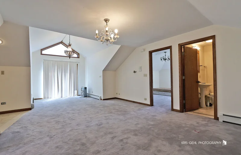 91 S Milwaukee Avenue, Vernon Hills, Illinois, United States. - Photo 21