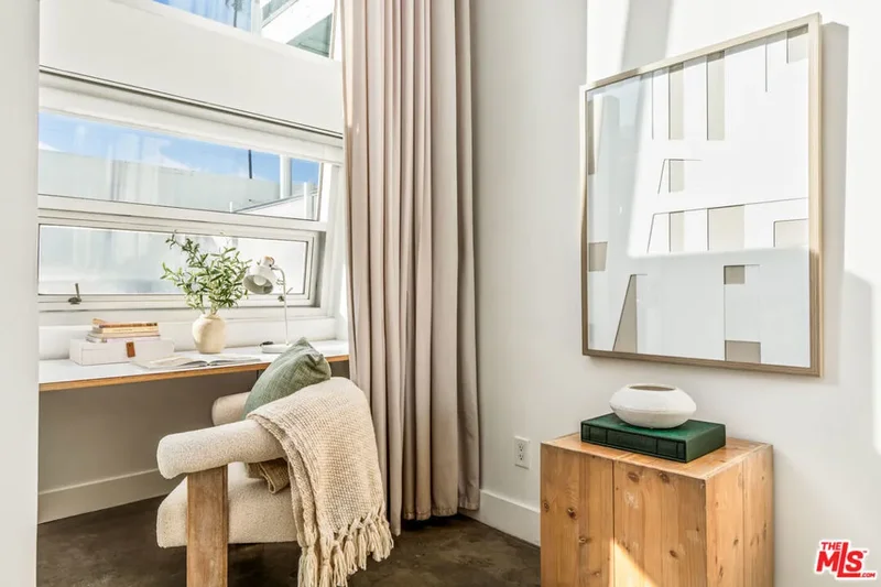 615 Hampton Drive A102, Los Angeles, California, United States. - Photo 16