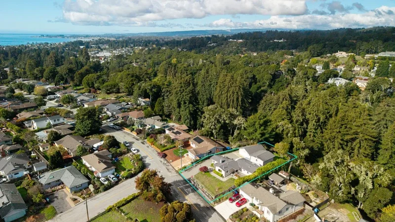 245 Siesta Drive, Aptos, California, United States. - Photo 16