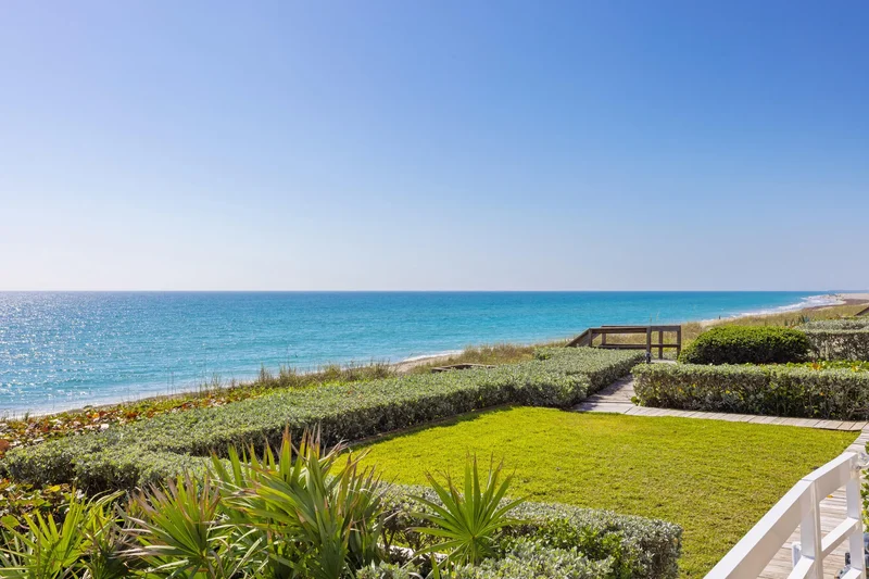 2 Sloans Curve Drive, Palm Beach, Florida, United States. - Photo 35